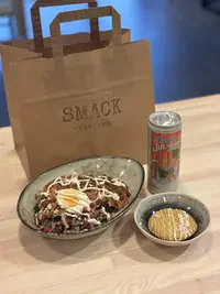 Julens stora lunchpaket med laxbowl eller stor macka